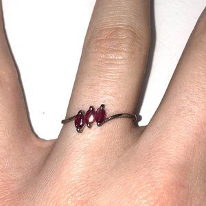 3 rubies ring